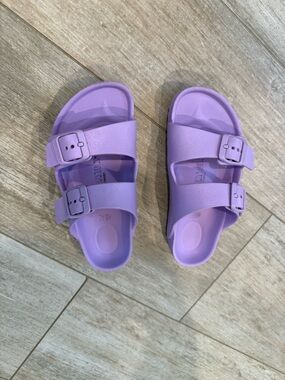 Kids Lilac Double-Buckle Slide Sandals
